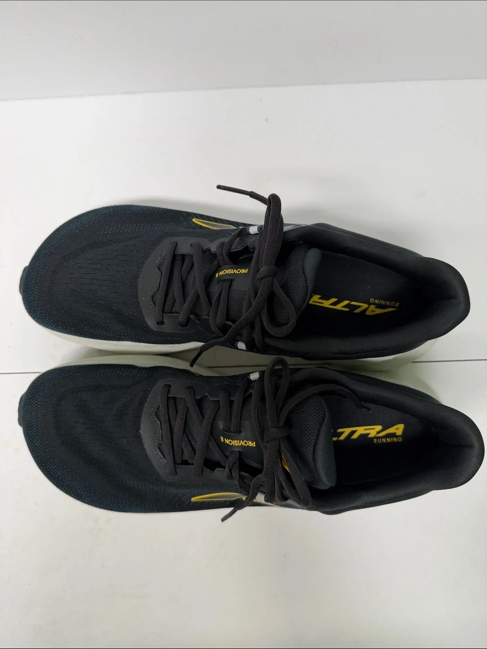 Altra Men’s Black Provision  8 Running Shoes Size 11.5